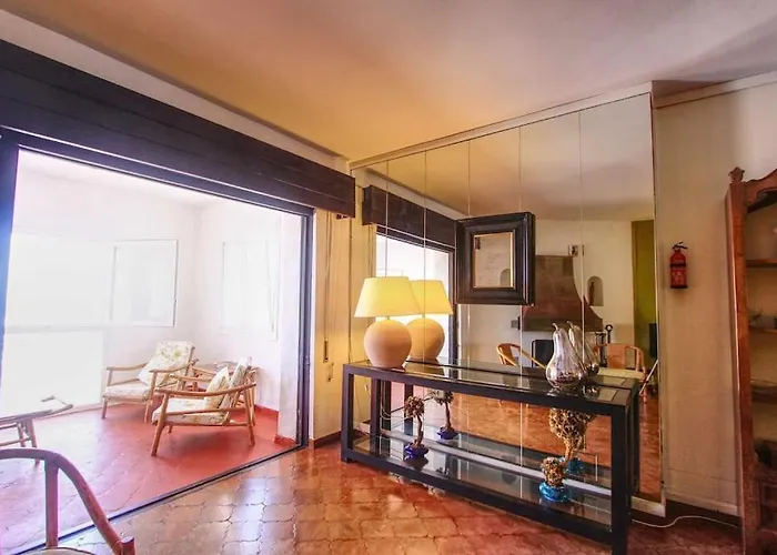 1079 - Frontline Puerto Banus