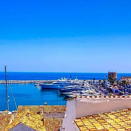 1079 - Frontline Puerto Banus 아파트 *
